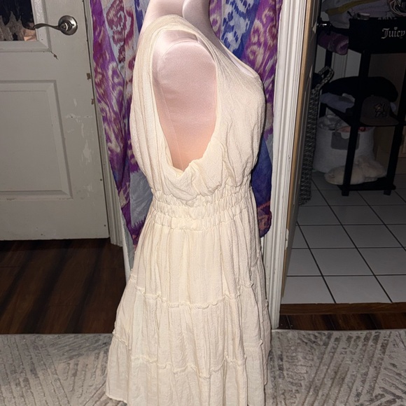 Preloved Sleeveless Cream Button-Front Dress - Picture 4 of 7